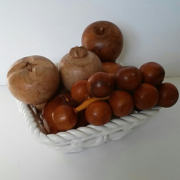 Vintage Wooden Fruit - Picture 1 of 8